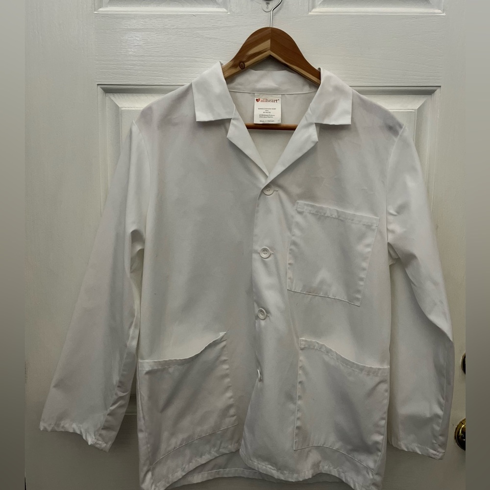 NWOT ALLHEART WOMEN'S CONSULTATION COAT- WHITE- SMALL